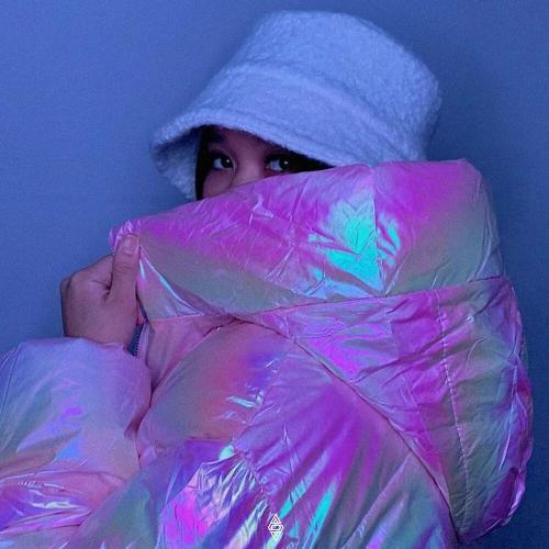 Äiti - Эркелетейин