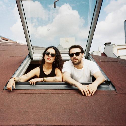 Bahar Sönmez & Anıl Durmuş - Yürüyorum Sana