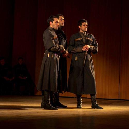 Ensamble Abkhazeti, Davit Tsintsadze - Ase Chonguri (feat. Davit Tsintsadze)