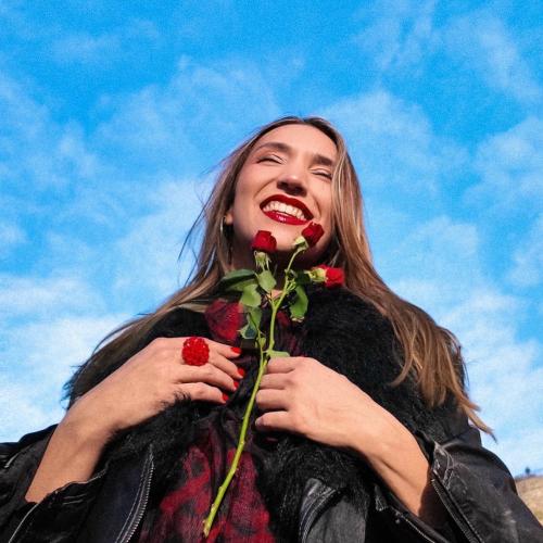 Melis Yelman - Bize Lazım Komedi