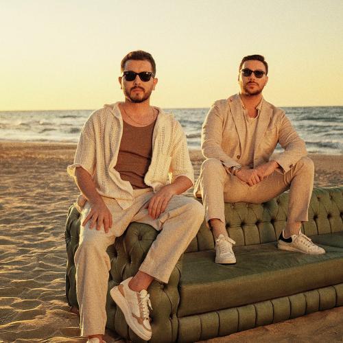 Mustafa Erol & Sinan Akçıl - Esme