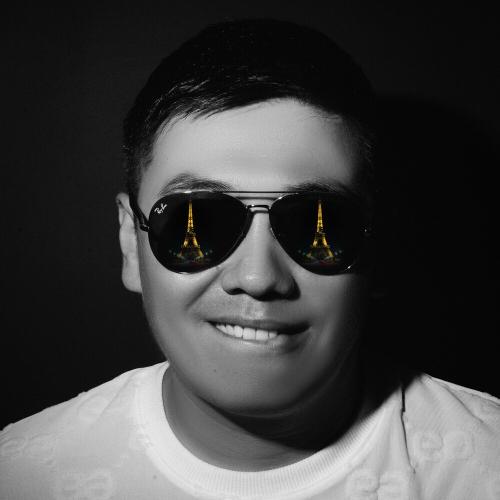 Омар Жанышов - Париж