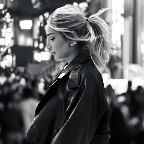 Aysel Yakupoğlu - Ellerin Haram