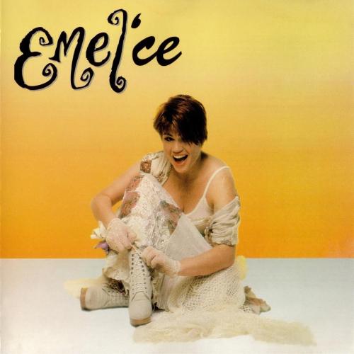 Emel Müftüoğlu - Deli Et Beni