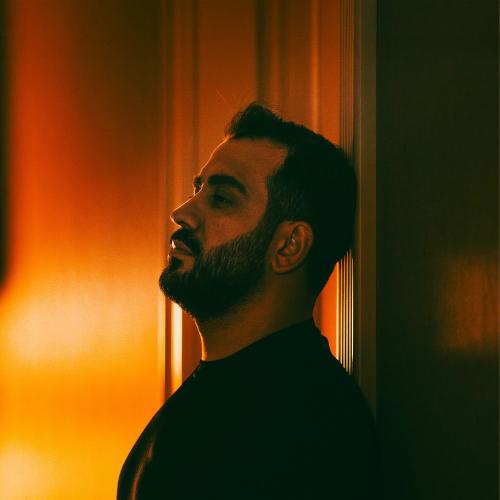 Gökhan Namlı - Duruyor Mu Yerinde