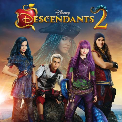 Sofia Carson, Cameron Boyce, Booboo Stewart & Mitchell Hope - Chillin' Like a Villain