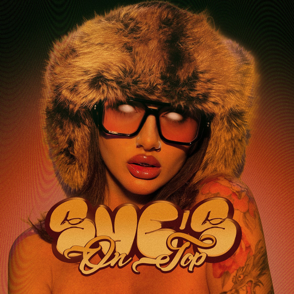 Sayloony - She's On Top
